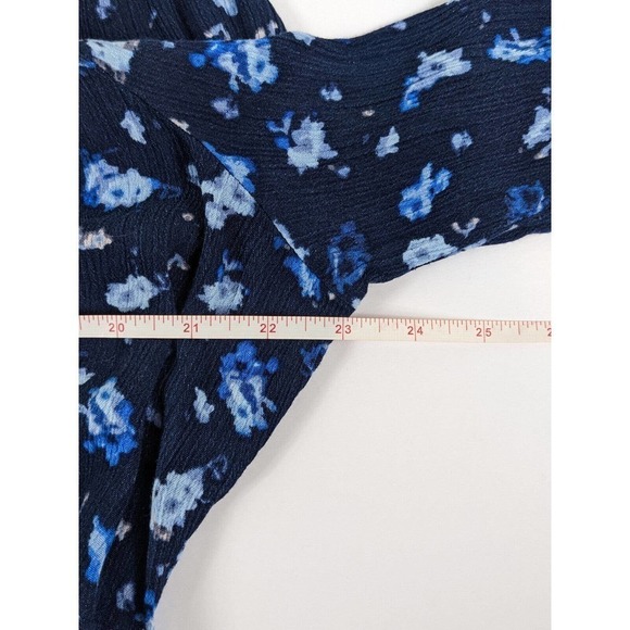 Lane Bryant Button Down Top Blouse Navy Blue Floral Plus Size 16 Peplum Hi-Lo - Picture 3 of 5